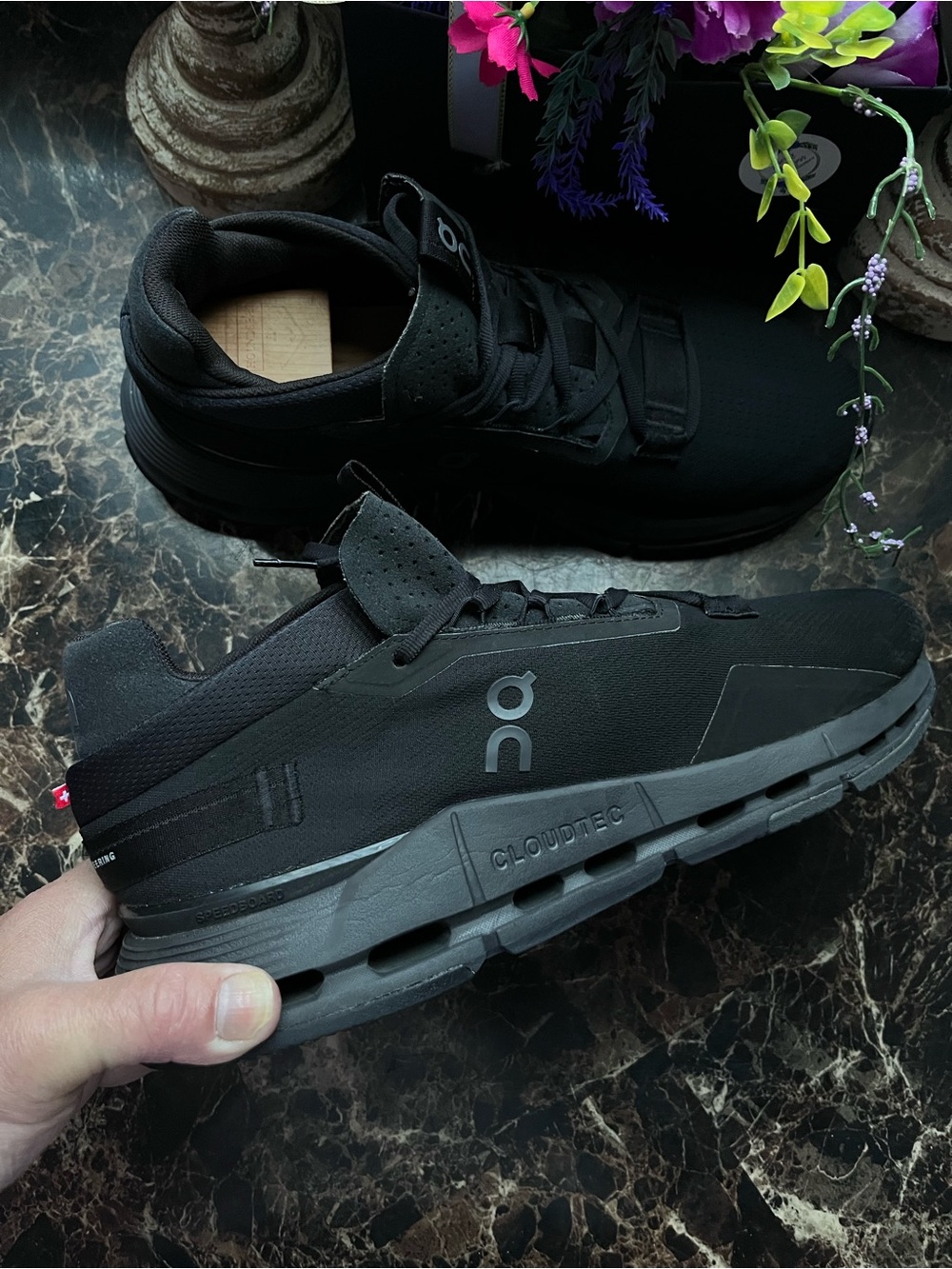 On CloudNova II
Comfort/Athletic Lifestyle Shoes
Lifestyle Shoes
Size 11 for Men - Picture 6 of 12